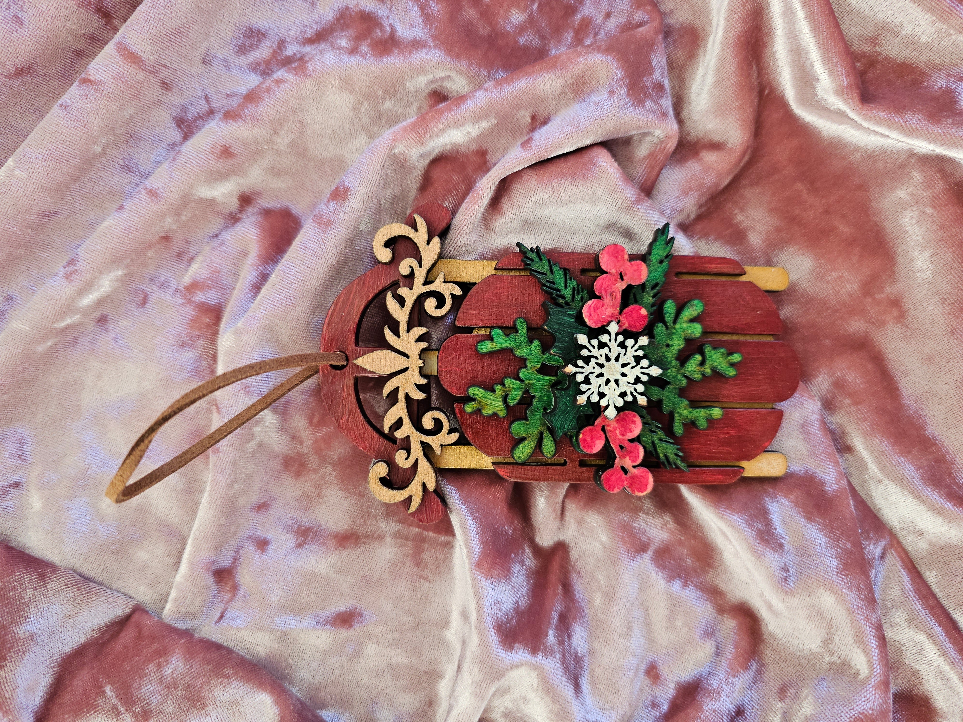 Old-Fashioned Sleigh Ornaments